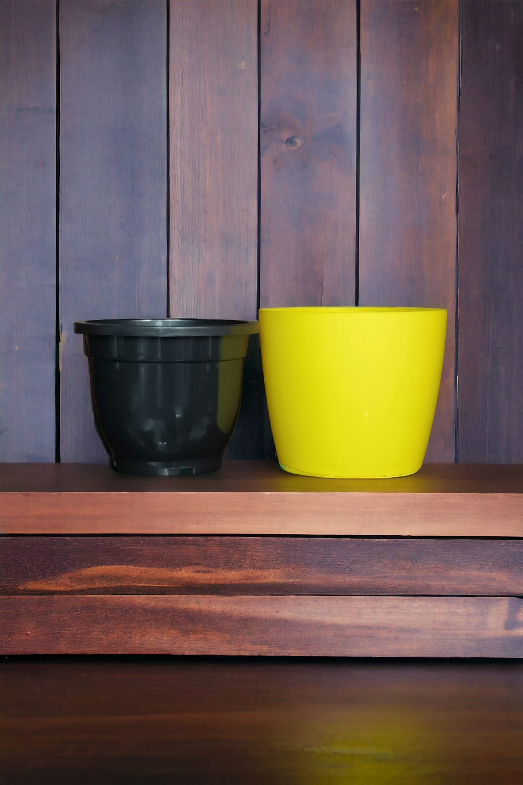 BIG SELF WATERING POT YELLOW with INNER POT