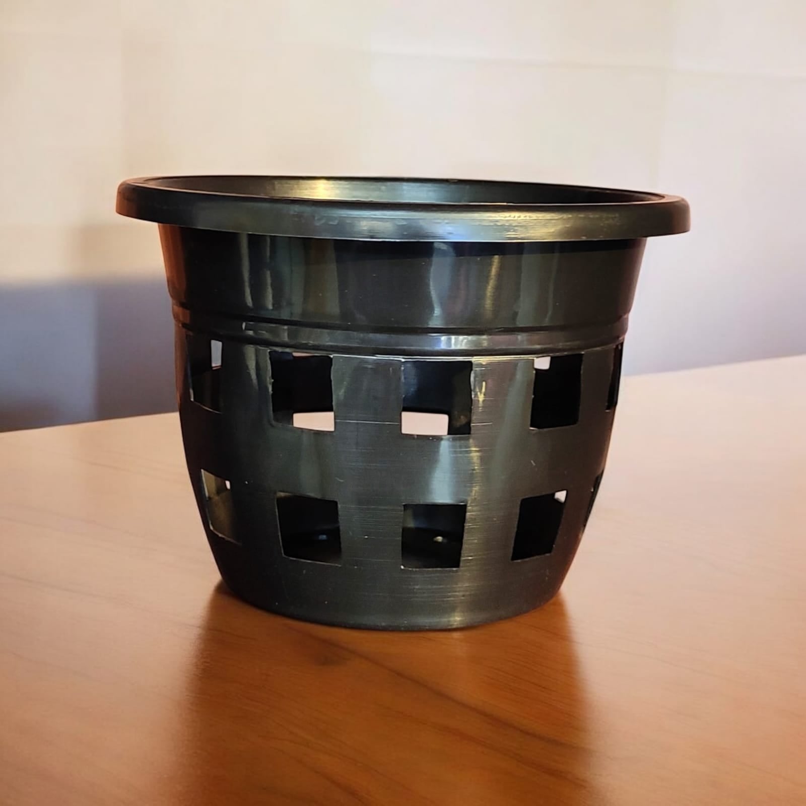 ORCHID POT  BLACK Set of 5 pots NEW