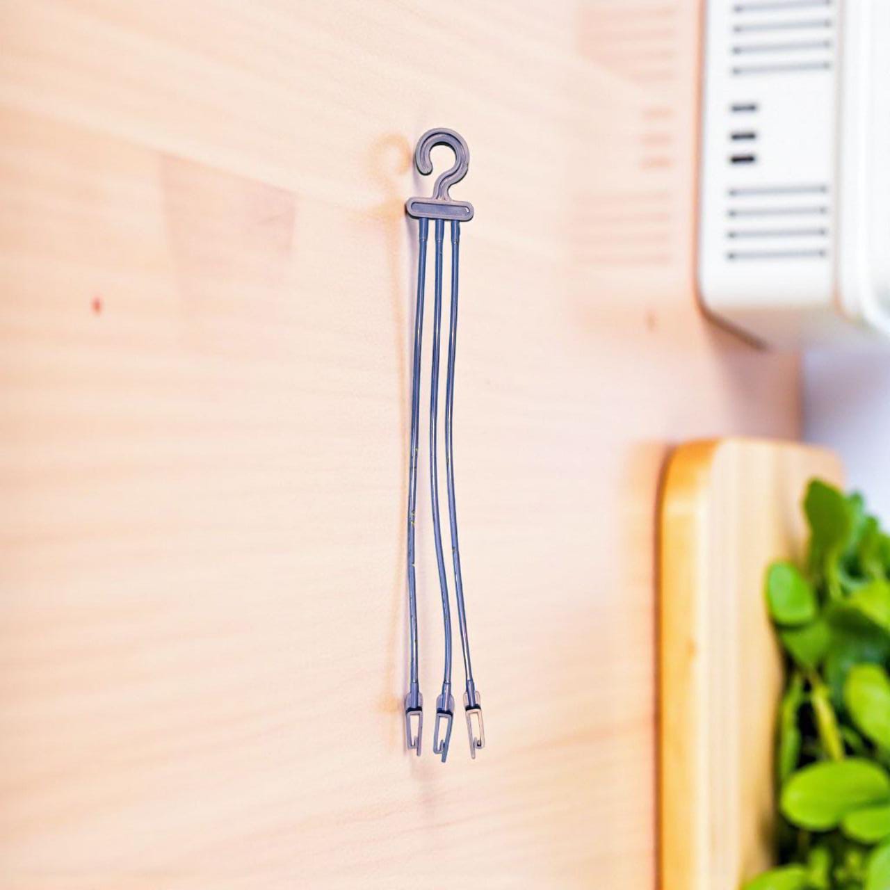 PLASTIC POT HANGER BLUE set of 10