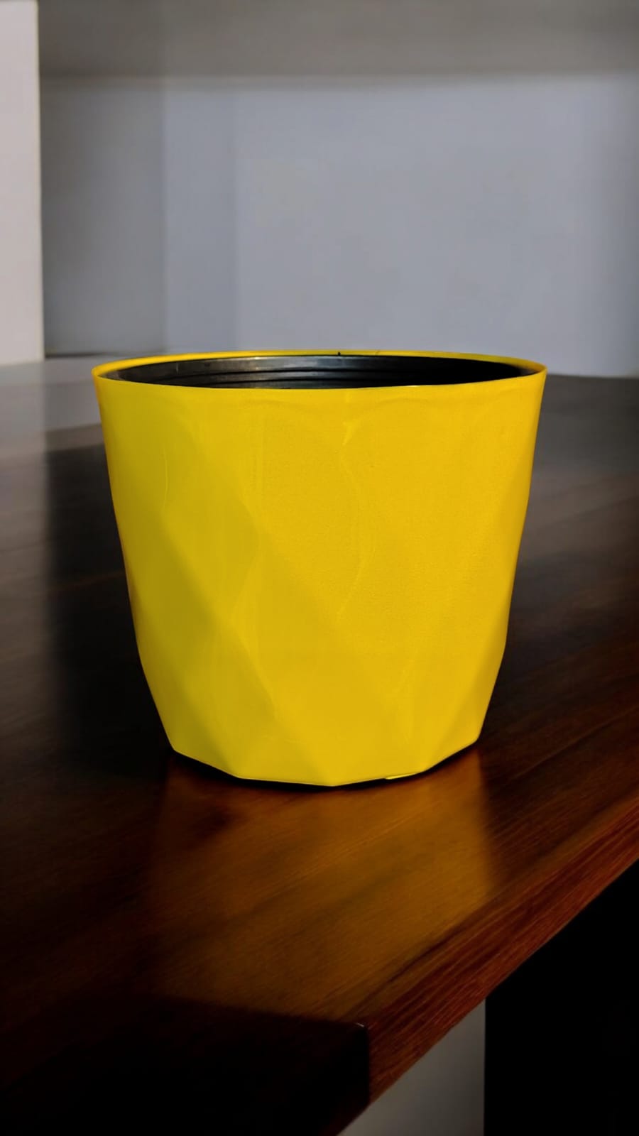 DIAMOND SELF WATER YELLOW+INNER