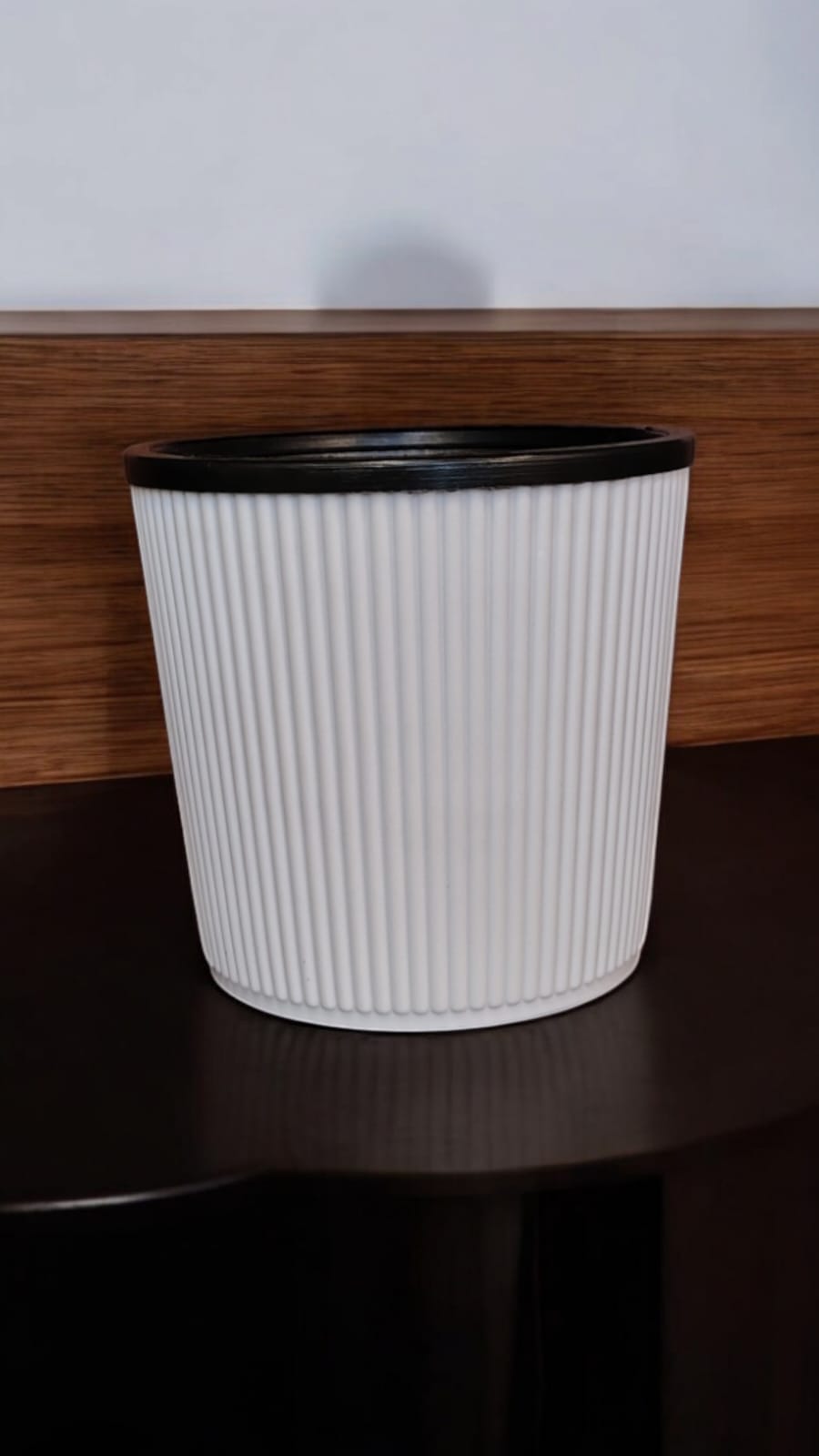 Set of 3 WHITE POTS +INNER  pots RESSA 5 inch