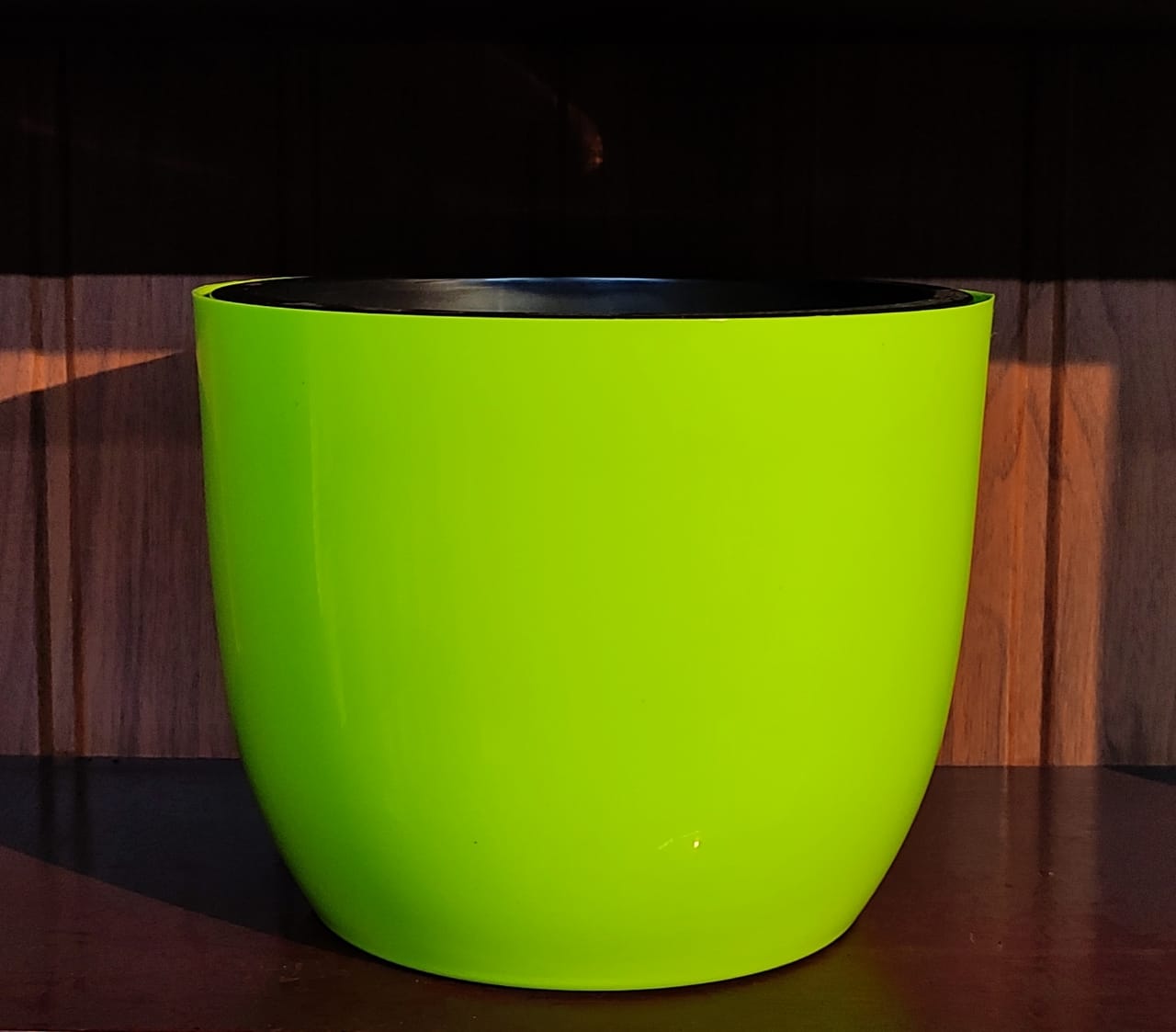 BIG SELF WATERING POT GREEN with INNER POT