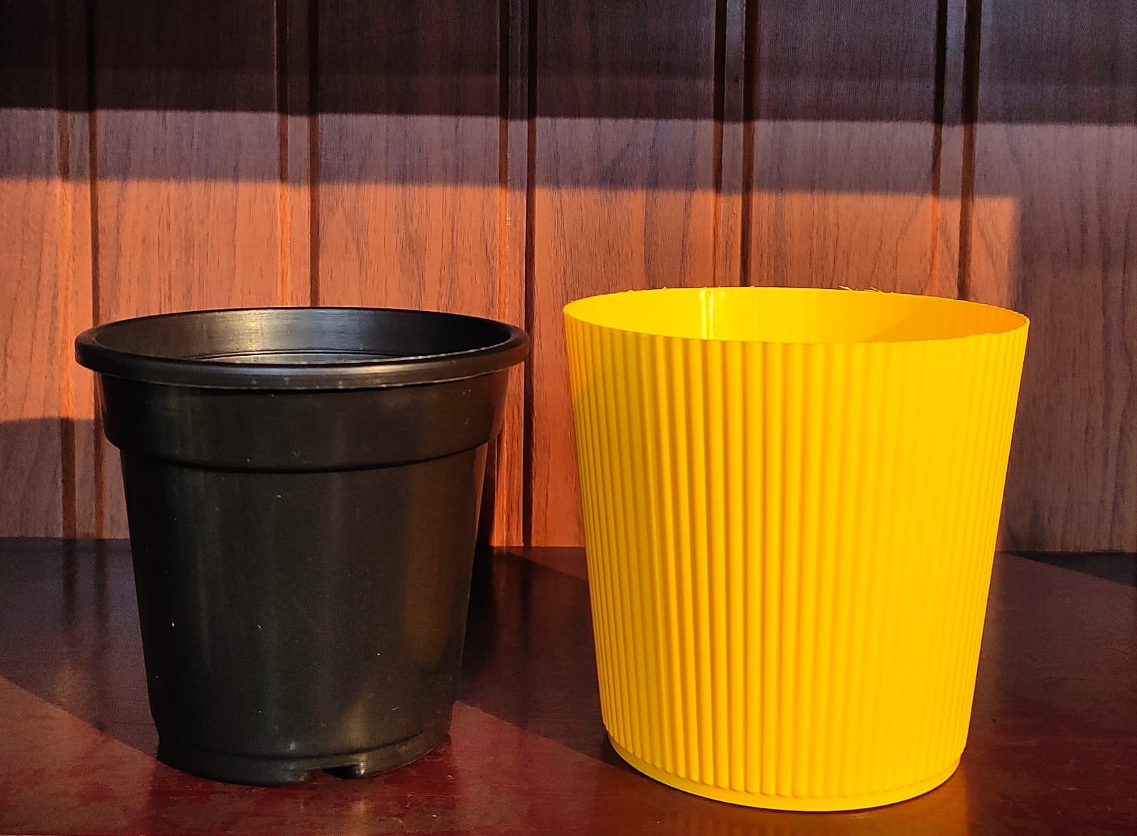 Set of 3 YELLOW POTS +INNER  pots RESSA 5 inch