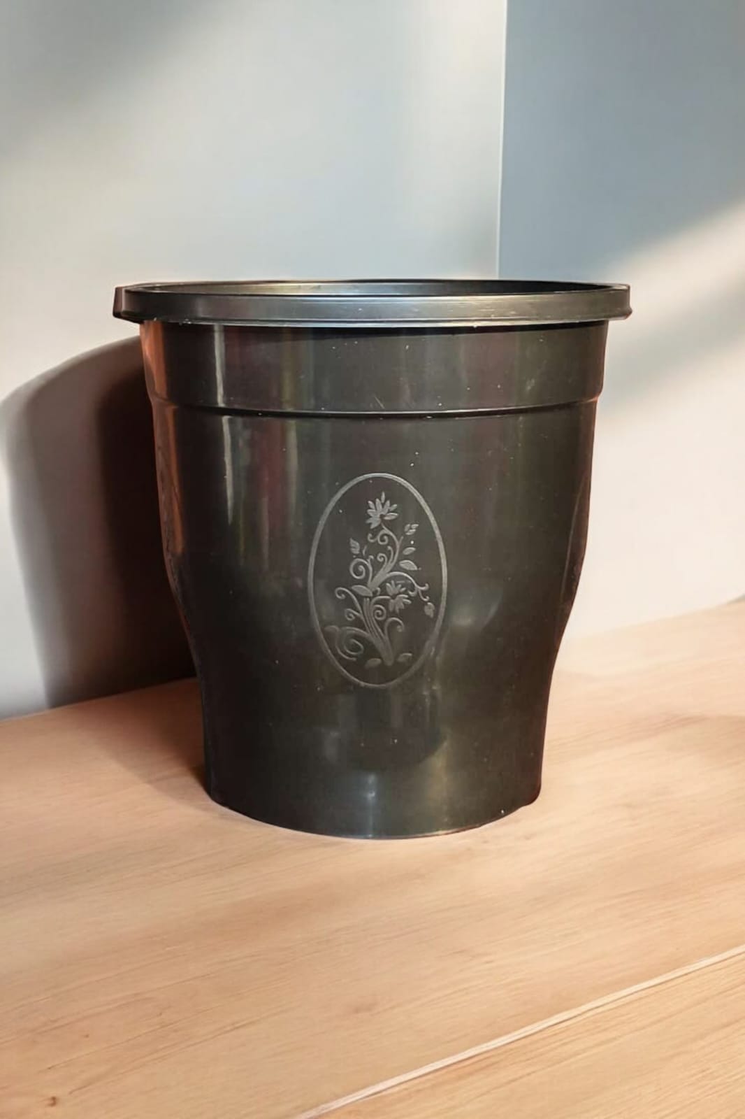 CYLINDRICAL BLACK Set of 10 pots