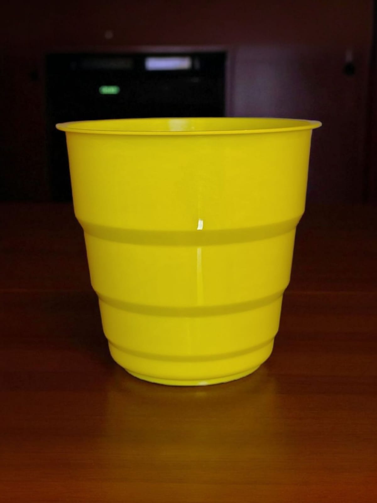 YELLOW GARDEN POT STEP
