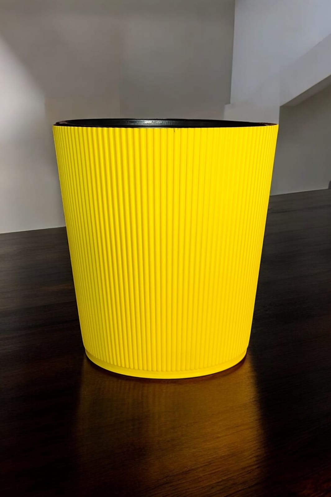 YELLOW POT With INNER POTS RESSA 10  inch