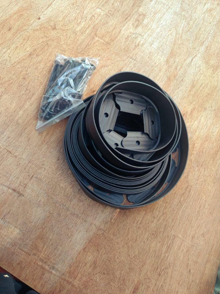 Plastic lawn edging 2 inch / garden boarder / grass boundary fence