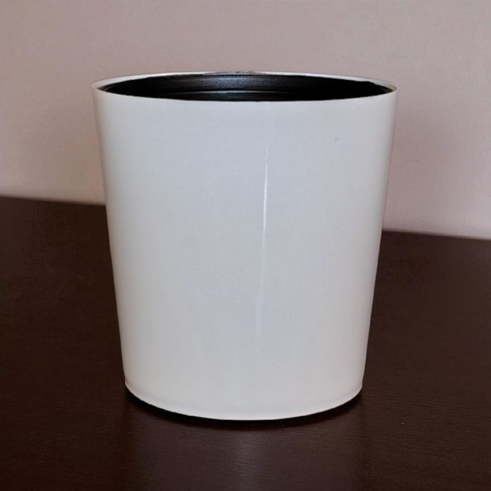 Set of 3 WHITE POTS +INNER  TULIP 5